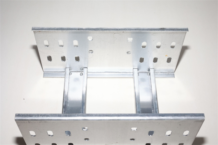 热浸锌电缆桥架